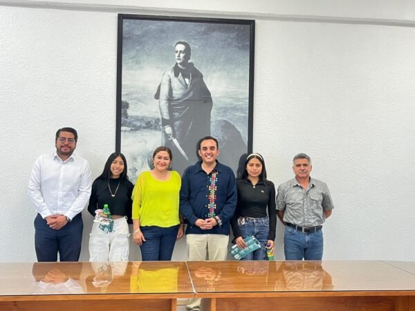 UTIM y Huehuetlán se unen: Becas, innovación y educación para jóvenes