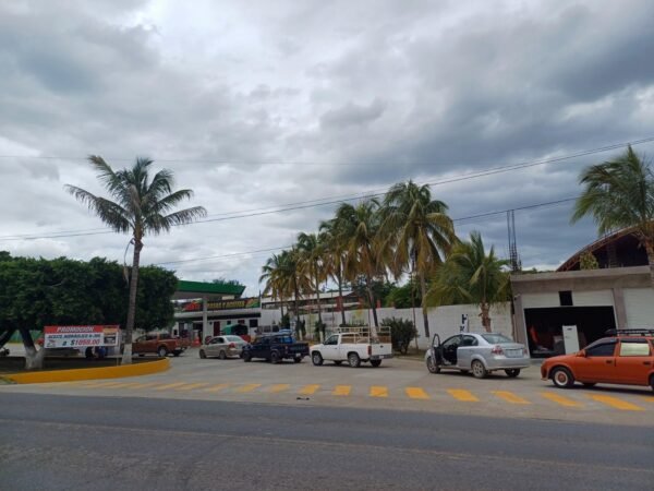 Desabasto de gasolina en Acatlán