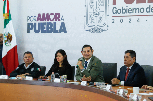Escuadrón de Maquinaria rehabilita el equivalente a 300 calles para seguridad y bienestar de poblanos
