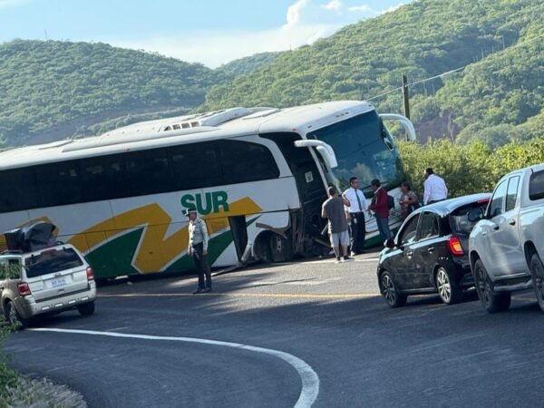 Choque en carretera deja lesionados