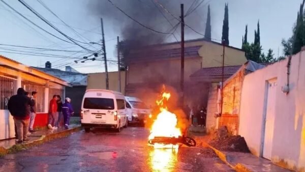 Pobladores linch4n a uno de dos presuntos as4lt4ntes en Cuautlancingo