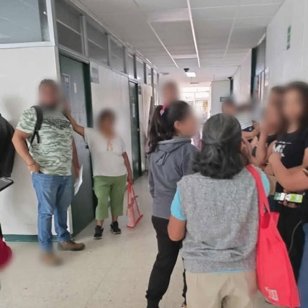 Denuncian saturación y atención tardía en Hospital General 15 del IMSS de Tehuacán