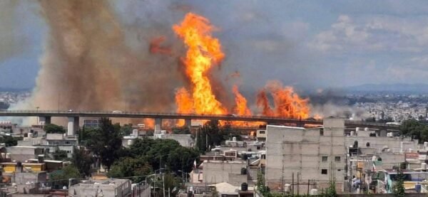 Pipa de gas explota en Iztapalapa y deja 57 lesionados