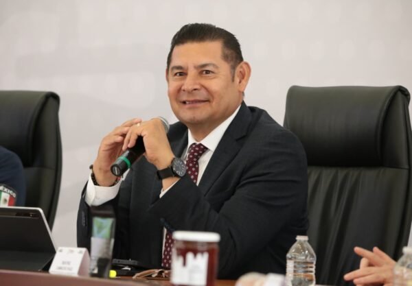 Genera gobierno de Puebla confianza con alarmas vecinales