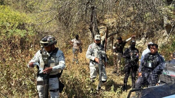 Hallan restos humanos en búsqueda de desaparecido en Tilapa 