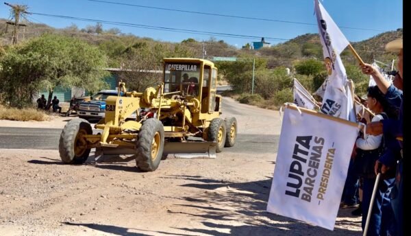 Gobierno Municipal de Acatlán da inicio a la rehabilitación del Camino Real hacia Rancho de Lima