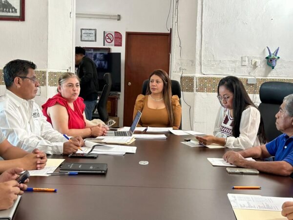 Gobierno Municipal de Acatlán realiza Sesión Extraordinaria de Cabildo