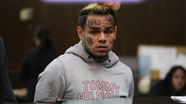 Tekashi 6ix9ine, ¿recibió más de 30 puñaladas en prisión?