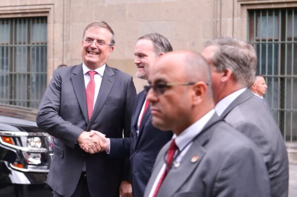 Sheinbaum y Greer dialogan sobre revisión del T-MEC