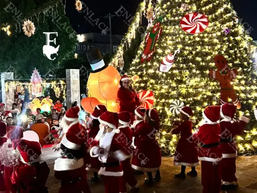 Desfile y encendido del árbol en Chietla 2024